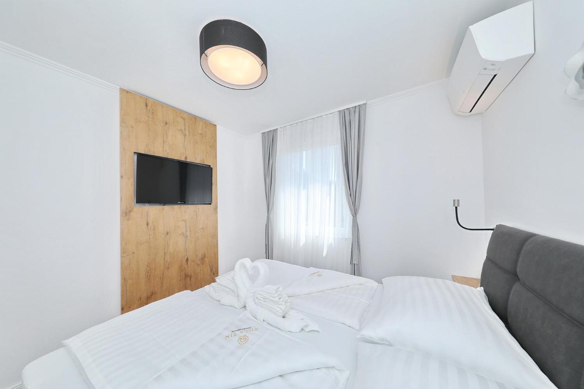 Villa Tin Apartments Трибань-Крушчица Экстерьер фото